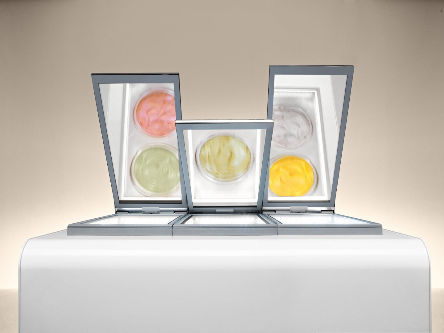 5_bit-tiniest-gelato-display-cabinet-panorama-tubs-technology-ifi